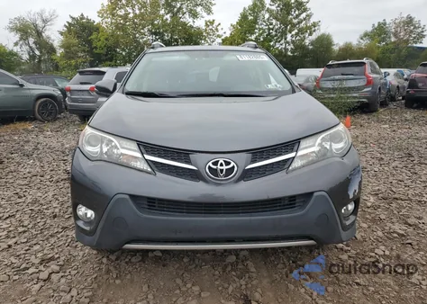 2015 Toyota Rav4 Xle z USA, uszkodzony, nr VIN JTMRFREV4FD136535